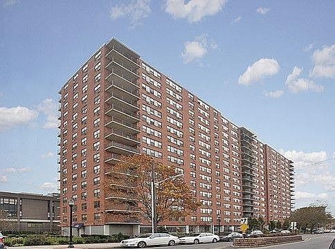 500 Central Ave in Union City, NJ - Building Photo