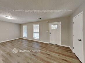 1589 Mary Lou Ln SE in Atlanta, GA - Foto de edificio - Building Photo