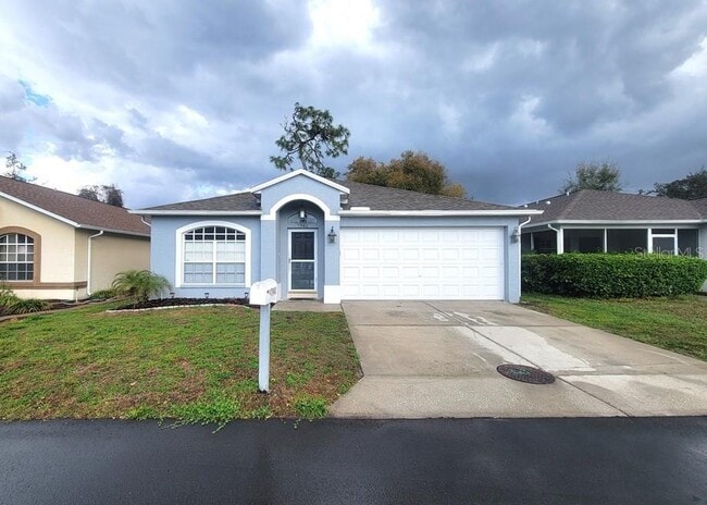 7942 Chadwick Dr in New Port Richey, FL - Building Photo - Building Photo