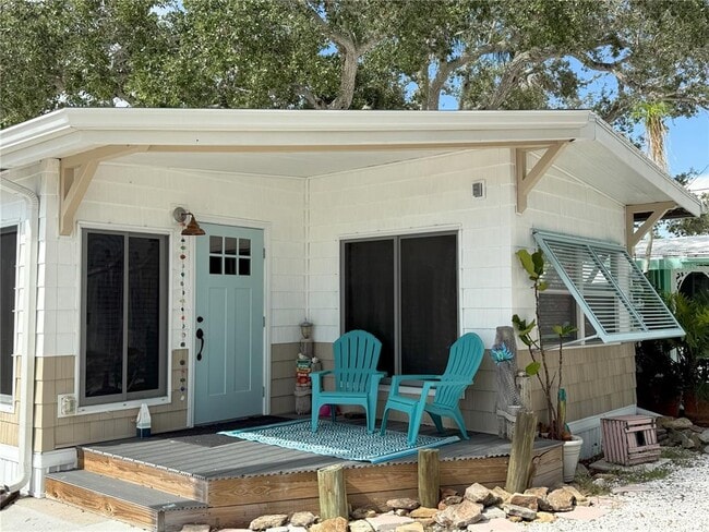 12507 Cortez Rd W in Cortez, FL - Building Photo - Building Photo