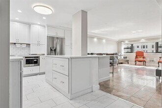 4141 Bayshore Blvd in Tampa, FL - Foto de edificio - Building Photo