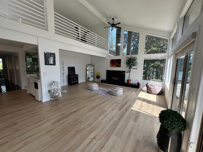 2023 Narrows View Cir NW in Gig Harbor, WA - Building Photo - Building Photo