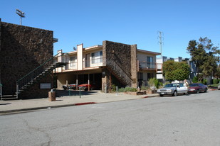 485 Lincoln Cor Apartments