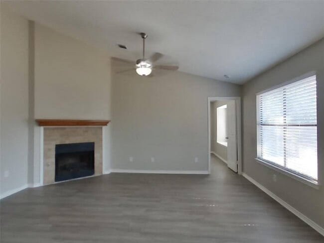 1302 Texas Oak Way in Cedar Park, TX - Building Photo - Building Photo