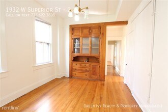 1932 W Superior St in Chicago, IL - Building Photo - Building Photo