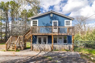 4143 W Beaver Creek Dr in Powell, TN - Foto de edificio - Building Photo