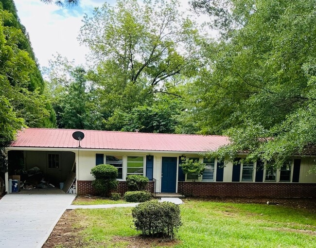 property at 225 Ferncliff Dr