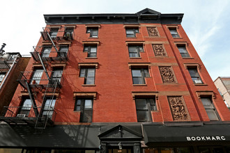 400 Bleecker St in New York, NY - Building Photo - Building Photo