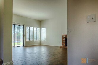 1794 E Pointe Ave in Carlsbad, CA - Building Photo - Building Photo