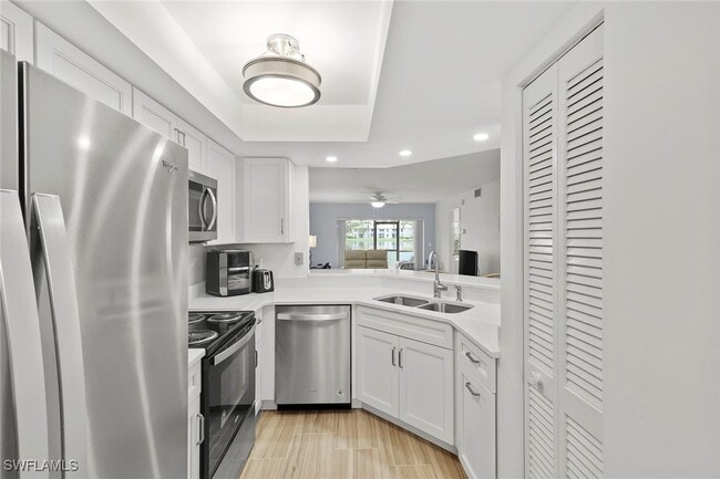 property at 840 Gulf Pavillion Dr