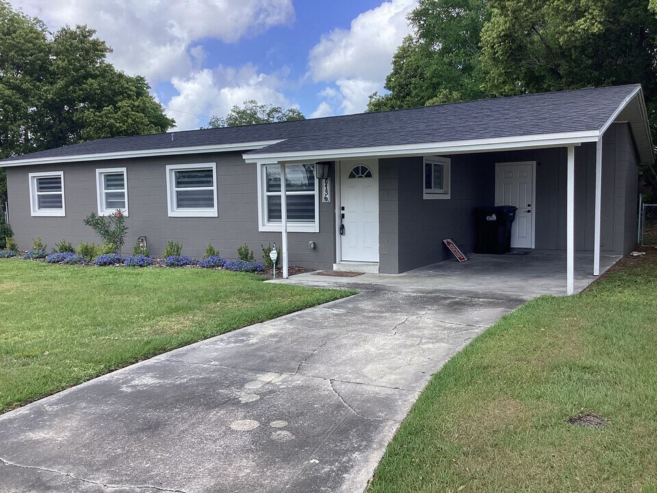 5136 Turnbull Dr in Orlando, FL - Building Photo