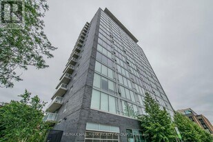 300 Lisgar St in Ottawa, ON - Building Photo