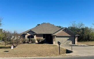4101 Goliad Dr in Granbury, TX - Building Photo