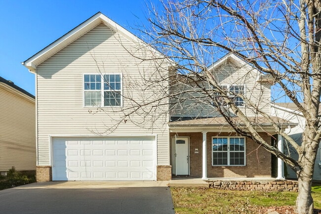 221 Quiet Ln in La Vergne, TN - Building Photo - Building Photo