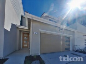 6 Adella Pl in Sacramento, CA - Building Photo