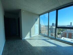 932 W Madison St in Chicago, IL - Building Photo - Building Photo