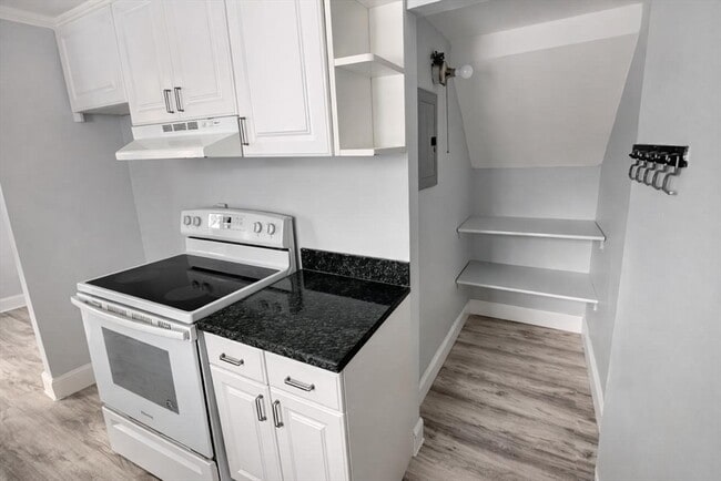 39 Bishop Dr in Framingham, MA - Building Photo - Building Photo