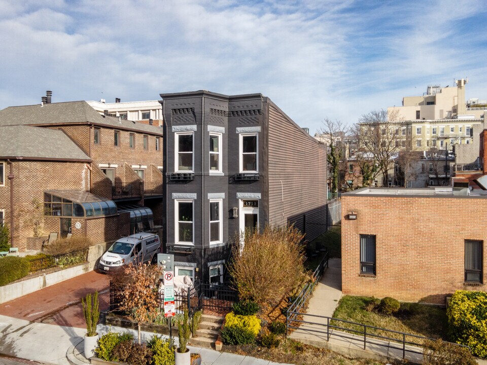 1713 15th St NW in Washington, DC - Building Photo