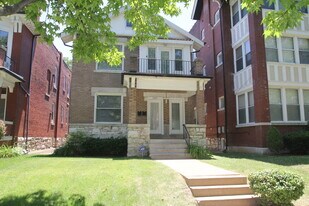 5932 McPherson Ave, Unit 1st Floor