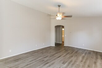 10843 E Clovis Ave in Mesa, AZ - Building Photo - Building Photo