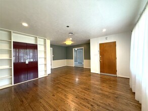 3419 Linkwood Dr in Houston, TX - Building Photo - Building Photo