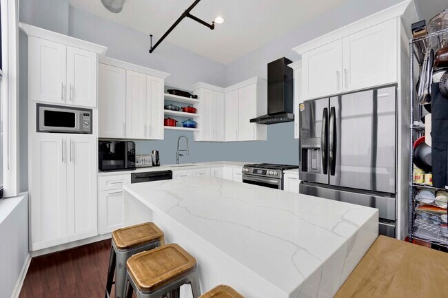 1516 S Wabash Ave, Unit 1102 in Chicago, IL - Foto de edificio - Building Photo