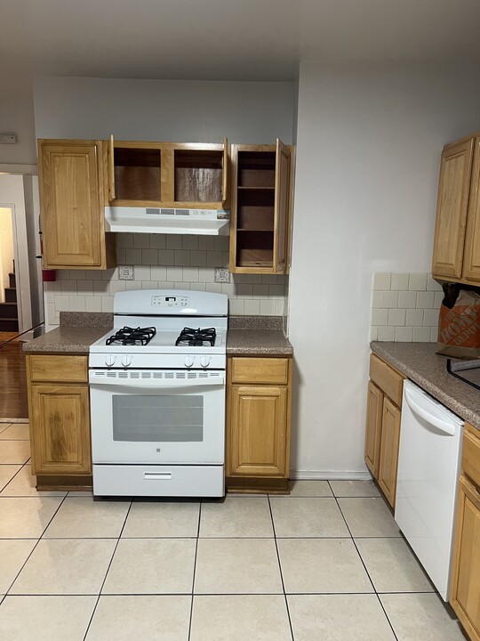 17 Park Pl in Irvington, NJ - Building Photo