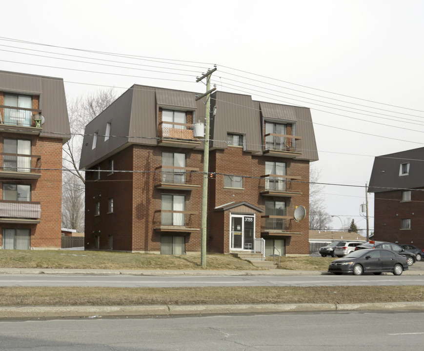 3755 Dagenais O in Laval, QC - Building Photo