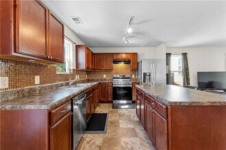 70 Sharp Wy in Cartersville, GA - Building Photo - Building Photo