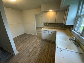 56 Bismark St in Danville, IL - Building Photo - Building Photo