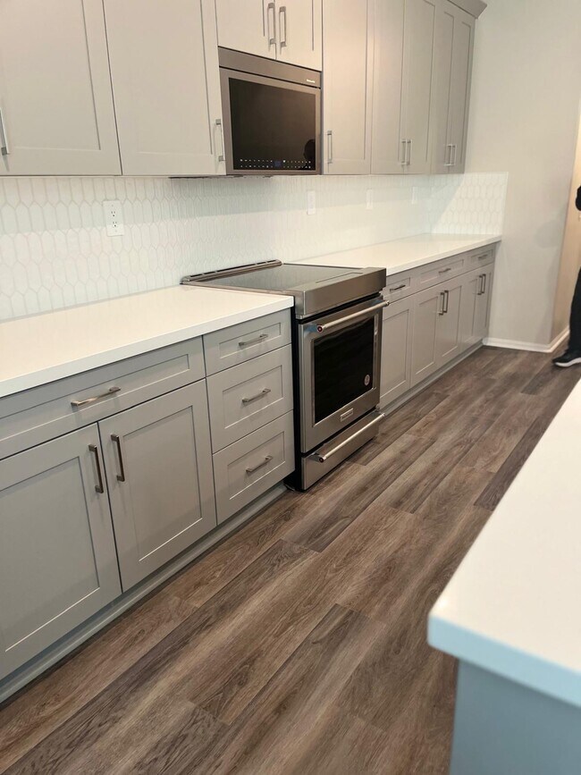 963 Yuzu Way in Redlands, CA - Foto de edificio - Building Photo