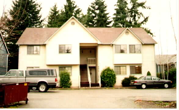 15512 35th Ave W in Lynnwood, WA - Building Photo