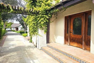 2021 Greenleaf St in Santa Ana, CA - Building Photo