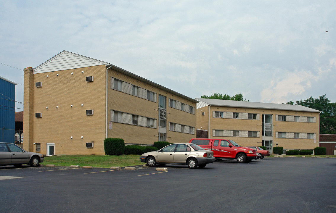 Royal Glen Apartments in Cincinnati, OH - Foto de edificio