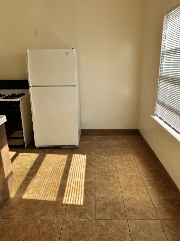 7964 Fountain Ave, Unit 13 in West Hollywood, CA - Building Photo - Building Photo