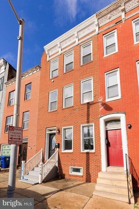 1728 W Lexington St in Baltimore, MD - Building Photo