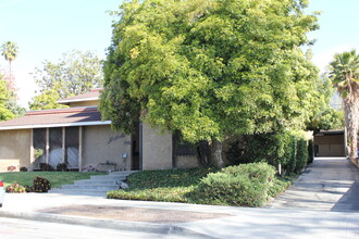 390 Cliff Dr in Pasadena, CA - Building Photo - Primary Photo