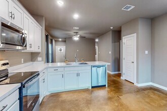 209 S Baugh St in Alvarado, TX - Building Photo - Building Photo