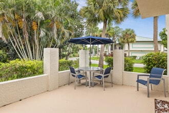 Sabal Palm Villas in Stuart, FL - Foto de edificio - Other