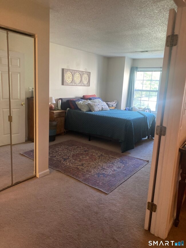 3 Forest Glen Cir in Middletown, CT - Building Photo - Building Photo