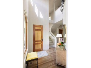 745 Rice St E in Wayzata, MN - Building Photo - Building Photo