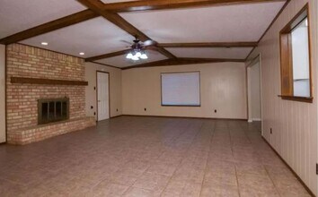 1505 Meadow Ct in Midlothian, TX - Building Photo - Building Photo