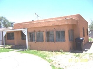 237 Vermont St NE in Albuquerque, NM - Building Photo