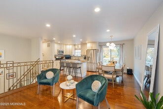 121 Milton Ave in Cliffwood, NJ - Building Photo - Building Photo