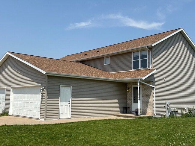 N208 State Park Rd in Appleton, WI - Building Photo - Building Photo