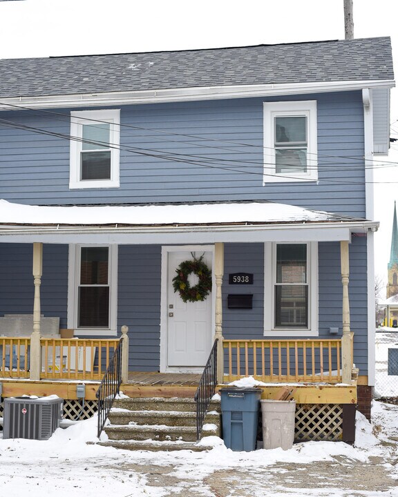 5938 5th Ave, Unit 5938 in Kenosha, WI - Building Photo