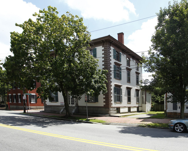 355 Essex St in Salem, MA - Foto de edificio - Building Photo