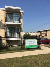 Meadow View Apartments in Blue Island, IL - Building Photo - Building Photo