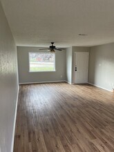 509 Sage Trail in Springtown, TX - Foto de edificio - Building Photo