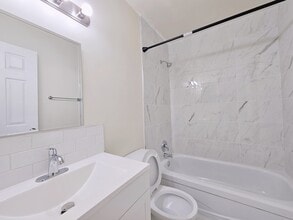 140 Royal Terrace NW in Edmonton, AB - Building Photo - Building Photo